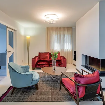 Atalanta With Heated Pool Near The Opatija