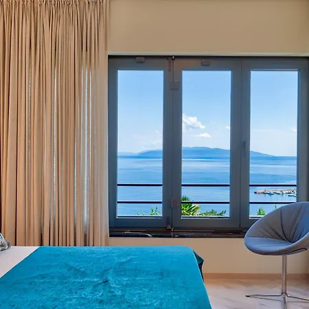 Atalanta With Heated Pool Near The Villa *