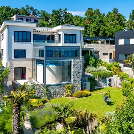 Atalanta With Heated Pool Near The * אופטיה