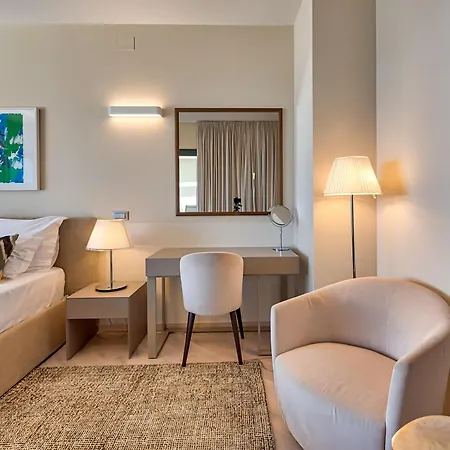 Atalanta With Heated Pool Near The Villa