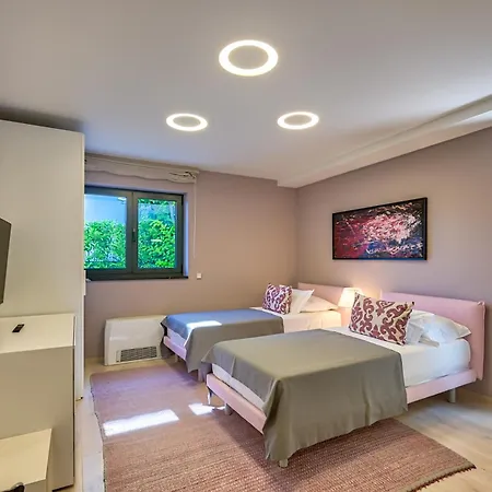 Atalanta With Heated Pool Near The