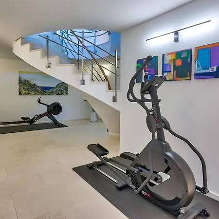 Atalanta With Heated Pool Near The Opatija