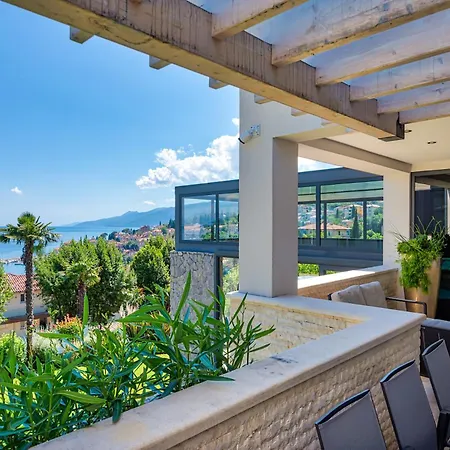 Atalanta With Heated Pool Near The Villa Opatija