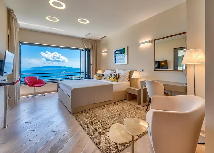 Atalanta With Heated Pool Near The *