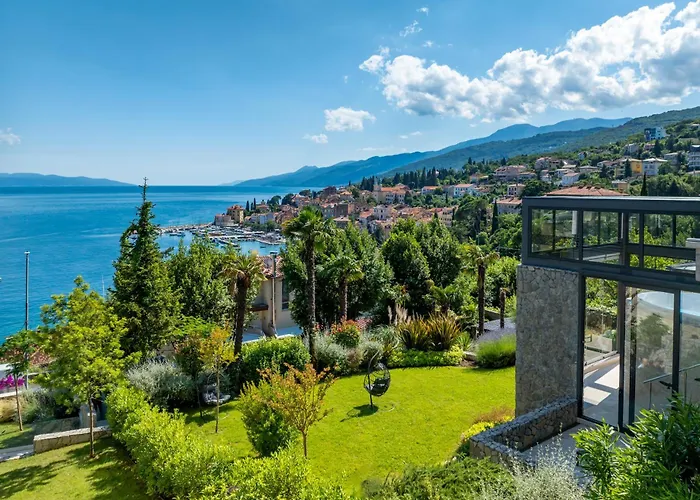 Atalanta With Heated Pool Near The *