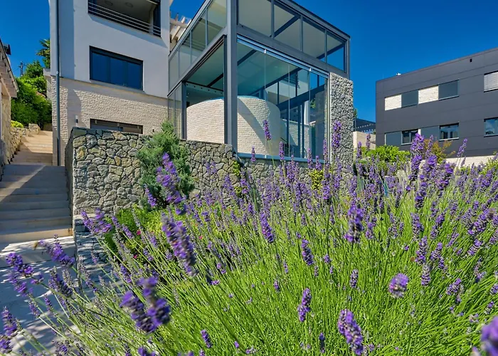 Vila Atalanta With Heated Pool Near The Opatija