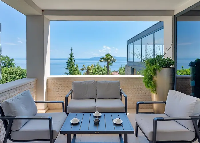 Atalanta With Heated Pool Near The *