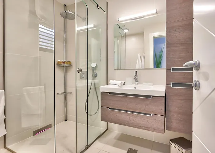 Vila Atalanta With Heated Pool Near The *