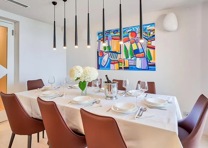 וילה Atalanta With Heated Pool Near The אופטיה