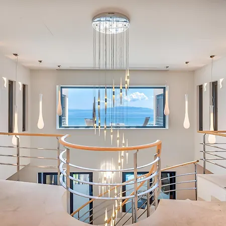 Atalanta With Heated Pool Near The *