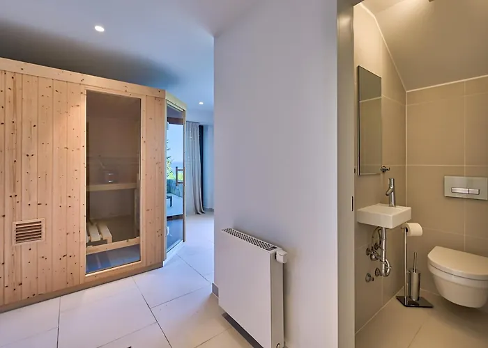 Atalanta With Heated Pool Near The Villa *