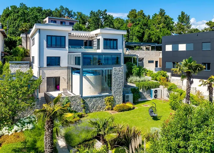 Atalanta With Heated Pool Near The * Opatija